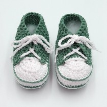 Babyschuhe Chucks Style gehäkelt Handarbeit 0-3 Monate Grün, Weiss